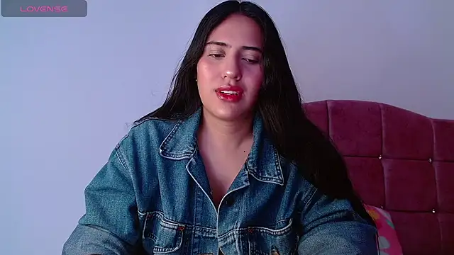 Paris-love online show from 12.21.24