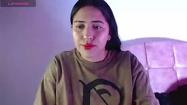 Paris-love online show from 01.02.25