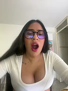 Paris-love online show from 03.20.25