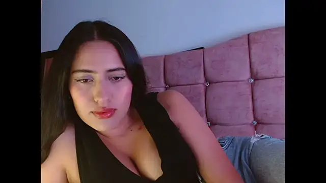 Paris-love online show from 10.14.25