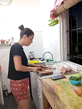 solangeyaelok1 online show from 03.20.25