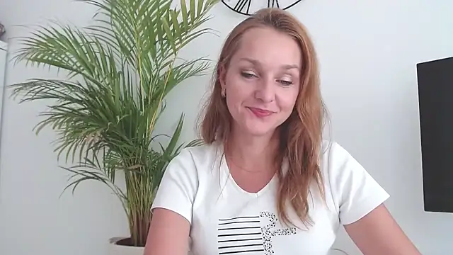 AliciaDesire online show from 10.20.25