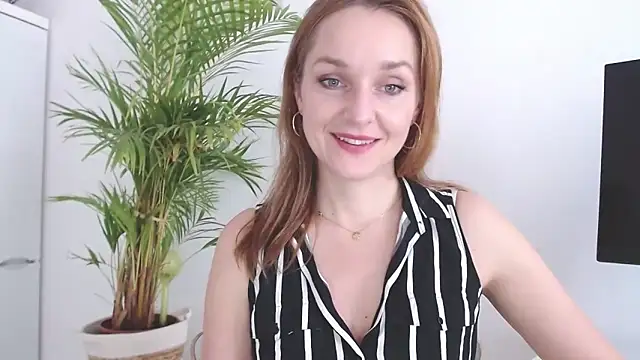 AliciaDesire online show from 02.02.26