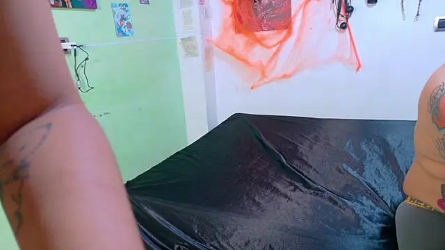 clydexxxbunny online show from 10.25.25