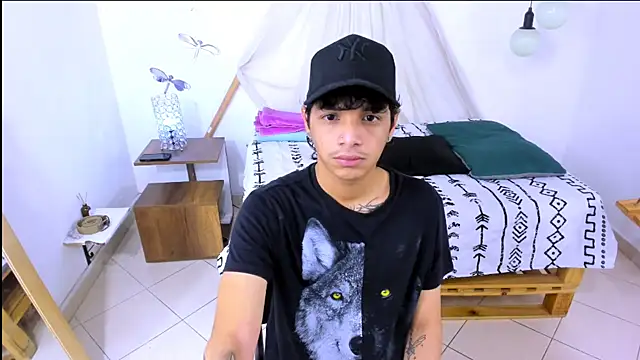 Snapshot of Brand_habes chatting on 09.19.25 Brand habes online show from 09.19.25