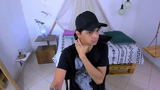 Snapshot of Brand_habes chatting on 09.20.25 Brand habes online show from 09.20.25