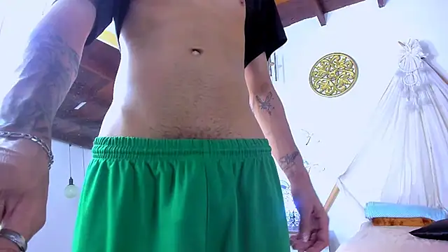 Snapshot of Brand_habes chatting on 09.26.25 Brand habes online show from 09.26.25