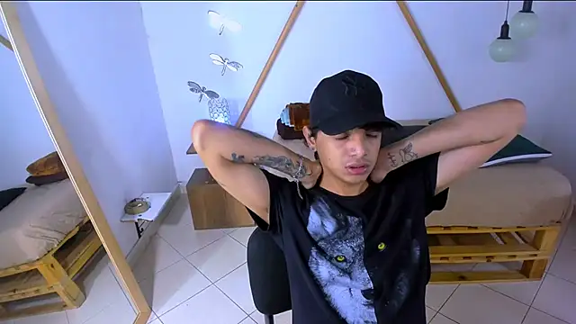 Snapshot of Brand_habes chatting on 10.11.25 Brand habes online show from 10.11.25