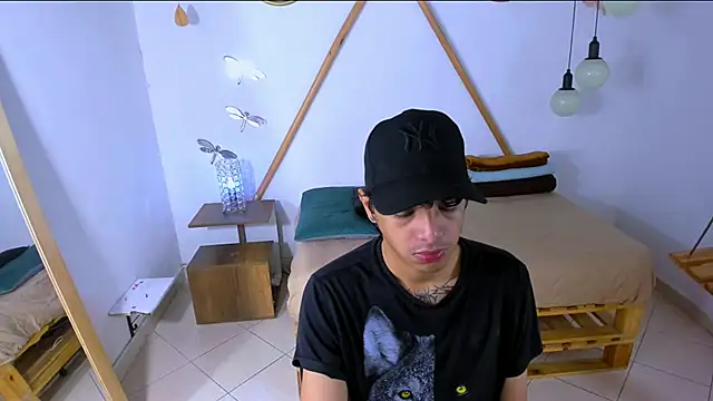 Snapshot of Brand_habes chatting on 10.15.25 Brand habes online show from 10.15.25