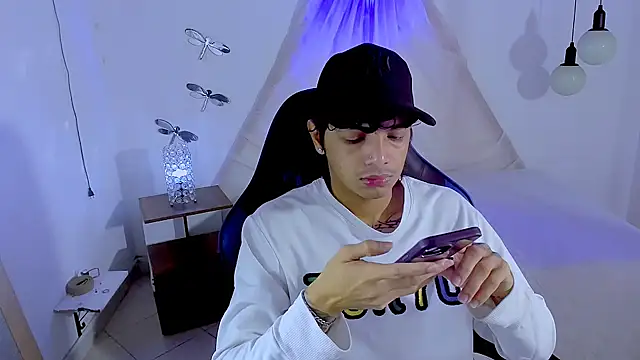 Snapshot of Brand_habes chatting on 11.07.25 Brand habes online show from 11.07.25