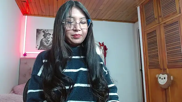 tifanny-squirt online show from 10.10.25