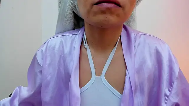 Snapshot of Sofia_Walke1 chatting on 10.18.25 Sofia Walke1 online show from 10.18.25