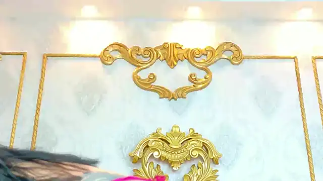 GiahDaniels online show from 03.22.25