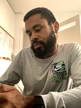 KaelMoreau online show from 10.09.25