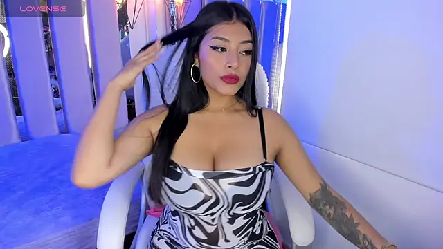 Snapshot of valery_ws_ chatting on 03.18.25 valery ws  online show from 03.18.25