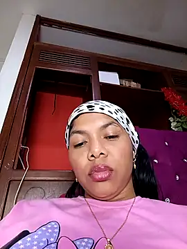 DIORA Latina online show from 09.25.25