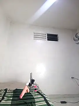 DIORA Latina online show from 09.26.25