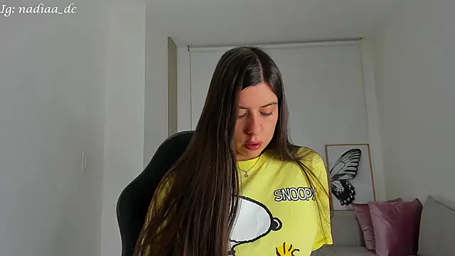 Nadiaa  online show from 02.01.25