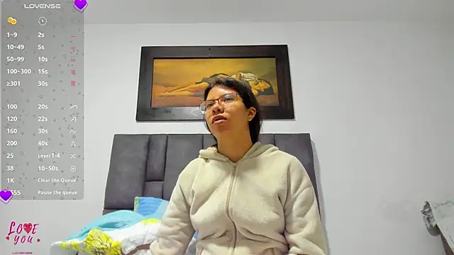 Vahiolet smith online show from 04.18.26