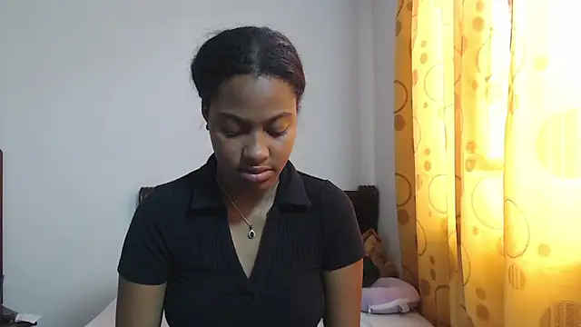 StormiHills online show from 11.19.25