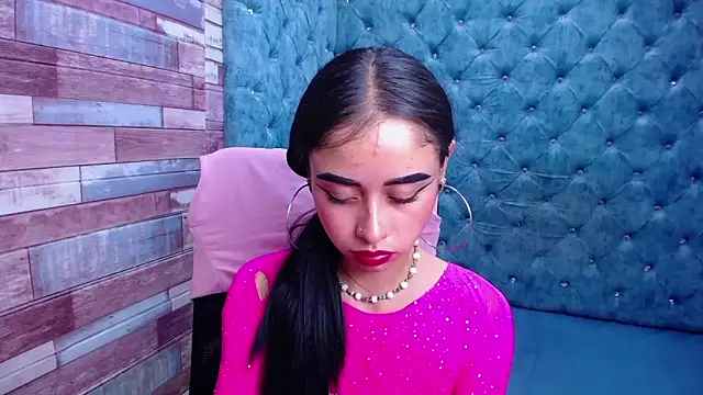 Snapshot of AnnySweett_ chatting on 02.18.25 AnnySweett online show from 02.18.25
