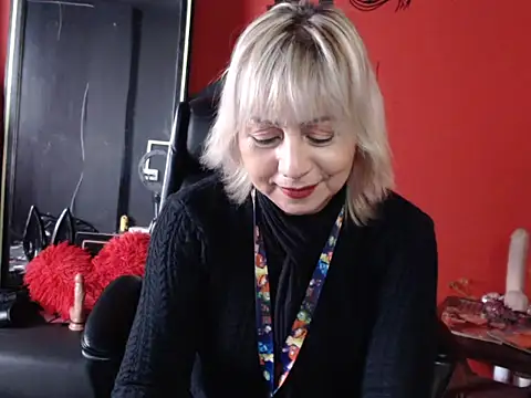 KLOE PIELL online show from 02.03.26