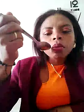 Snapshot of Lizeth_rey1 chatting on 01.31.25 Lizeth rey1 online show from 01.31.25