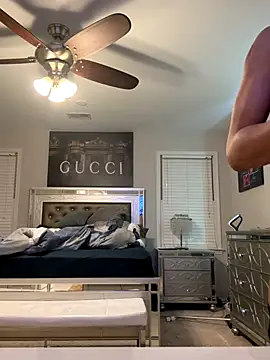 Snapshot of BubbaATL chatting on 09.23.25 BubbaATL online show from 09.23.25