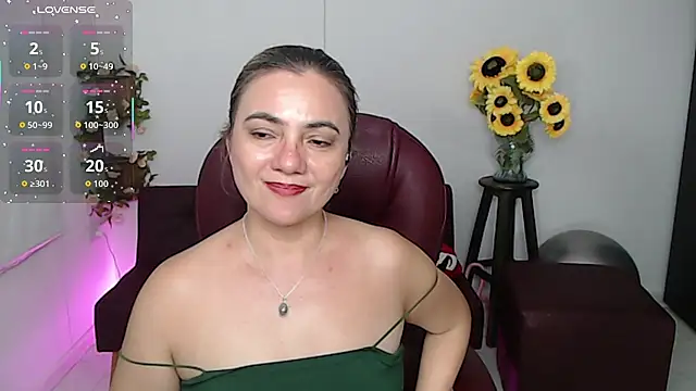 Ghada milf online show from 04.05.26