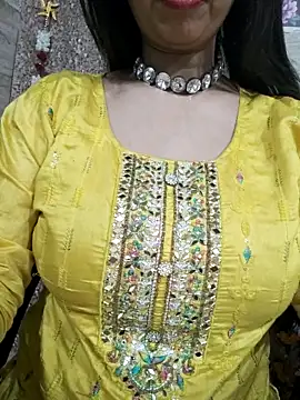 Aradhya-Sharma online show from 02.25.25