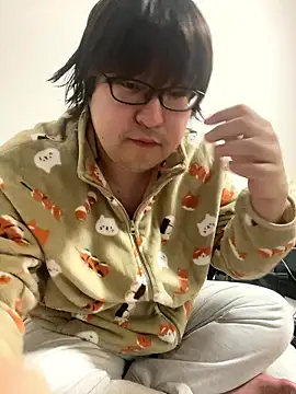 yuuki198912 online show from 12.21.25