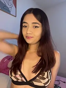 Snapshot of HallieLemon1 chatting on 01.05.25 HallieLemon1 online show from 01.05.25