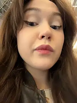 Peachy Dream online show from 11.21.25