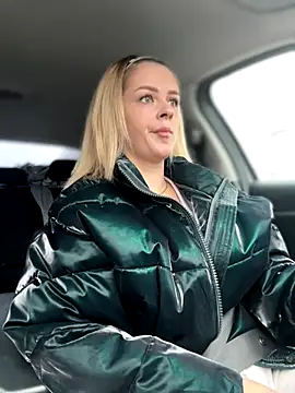 Love Bri online show from 11.18.25