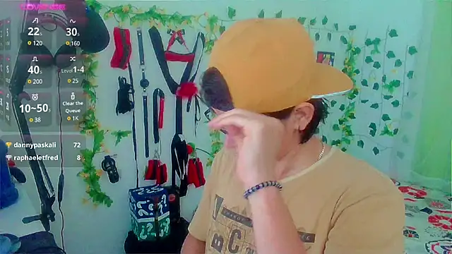 Snapshot of Andy_gray chatting on 03.19.25 Andy gray online show from 03.19.25