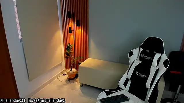 Snapshot of dafboy1 chatting on 01.22.25 dafboy1 online show from 01.22.25