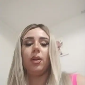 AdelinaJude online show from 10.25.25