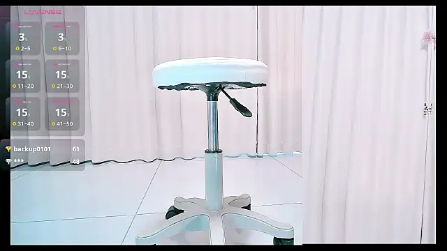 Aster Hoa online show from 11.29.25