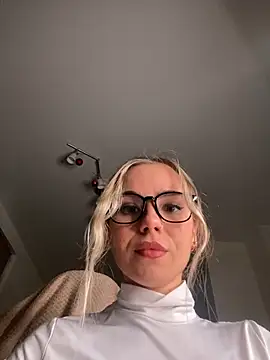 SkyBriii online show from 12.26.24