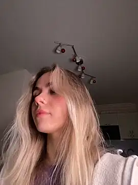 SkyBriii online show from 02.15.25