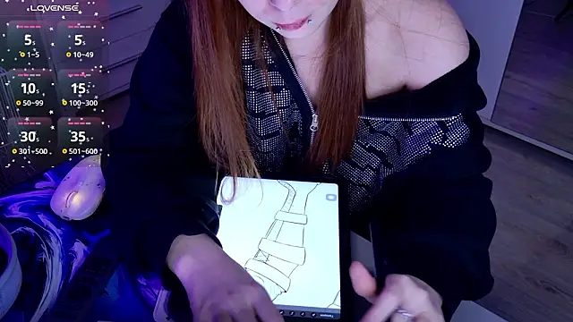 Snapshot of ValBae chatting on 03.08.26 ValBae online show from 03.08.26