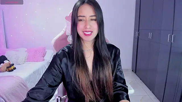 Tinylottie online show from 10.19.25