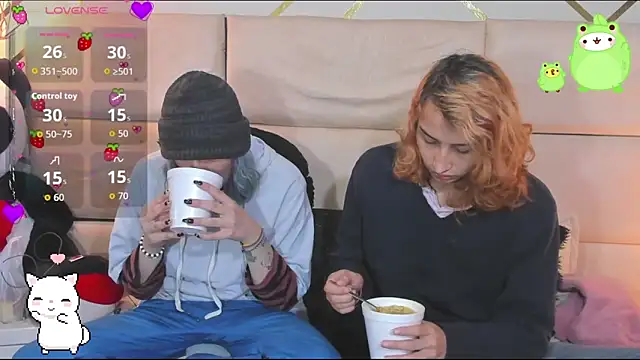 Snapshot of -kisa_ chatting on 10.03.25 -kisa  online show from 10.03.25