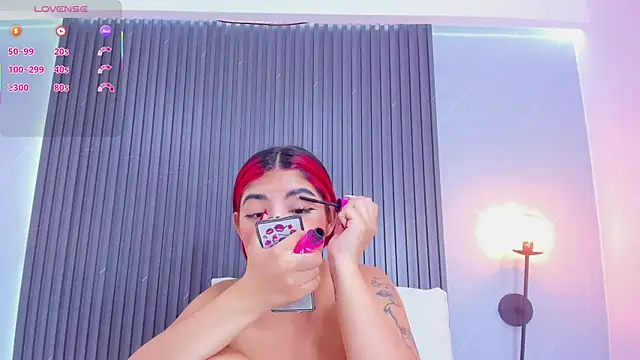 stephany roses  online show from 02.22.25