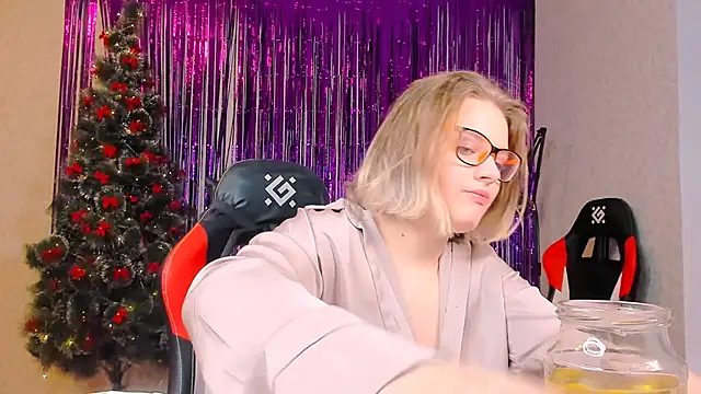 Seductive She Wolf online show from 01.24.25