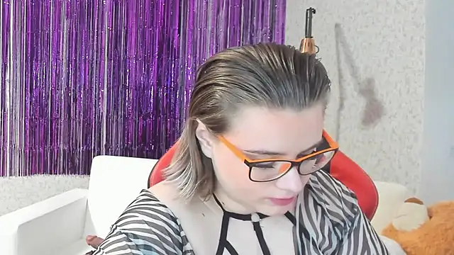 Seductive She Wolf online show from 02.08.25