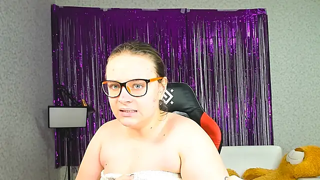 Seductive She Wolf online show from 03.04.25