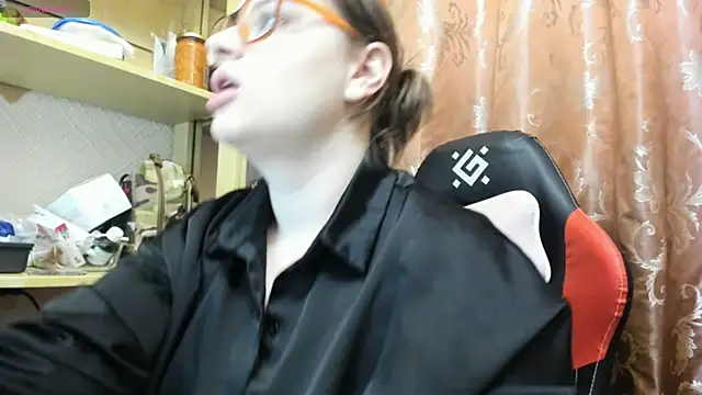 Seductive She Wolf online show from 03.23.26