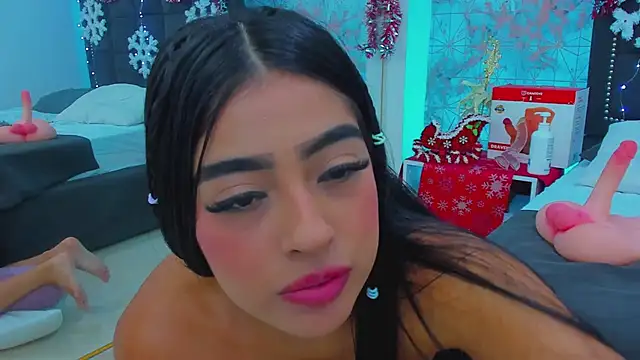 Mia-Monroe online show from 12.22.24