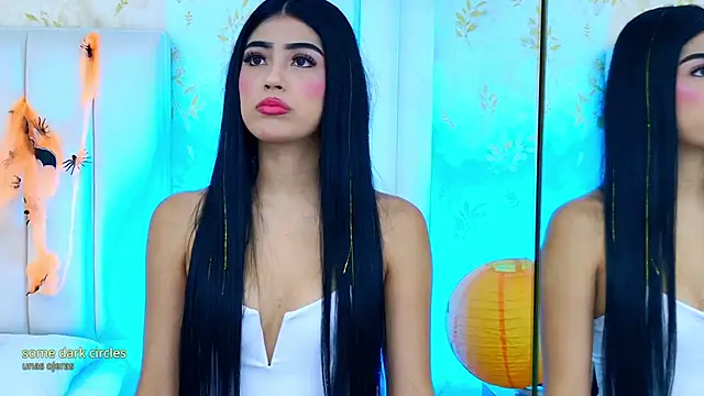 Mia-Monroe online show from 10.28.25